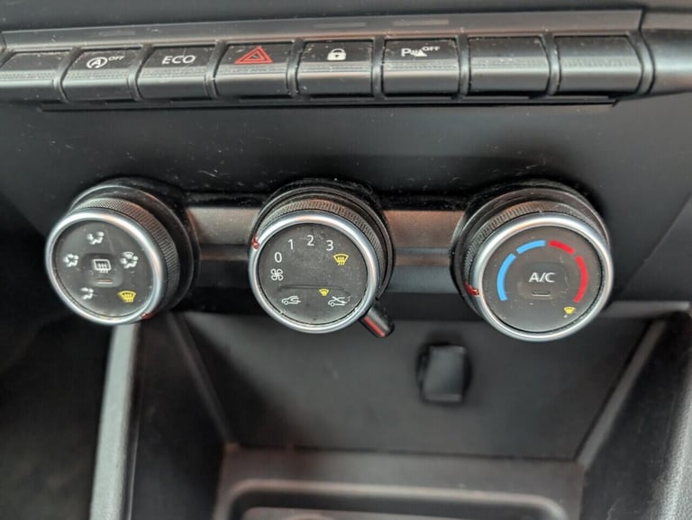 2019 Dacia Duster 1.6 SCe Comfort SUV 5dr Petrol Manual Euro 6 (s/s) (115 ps) - SAT NAV + PAR HAT...