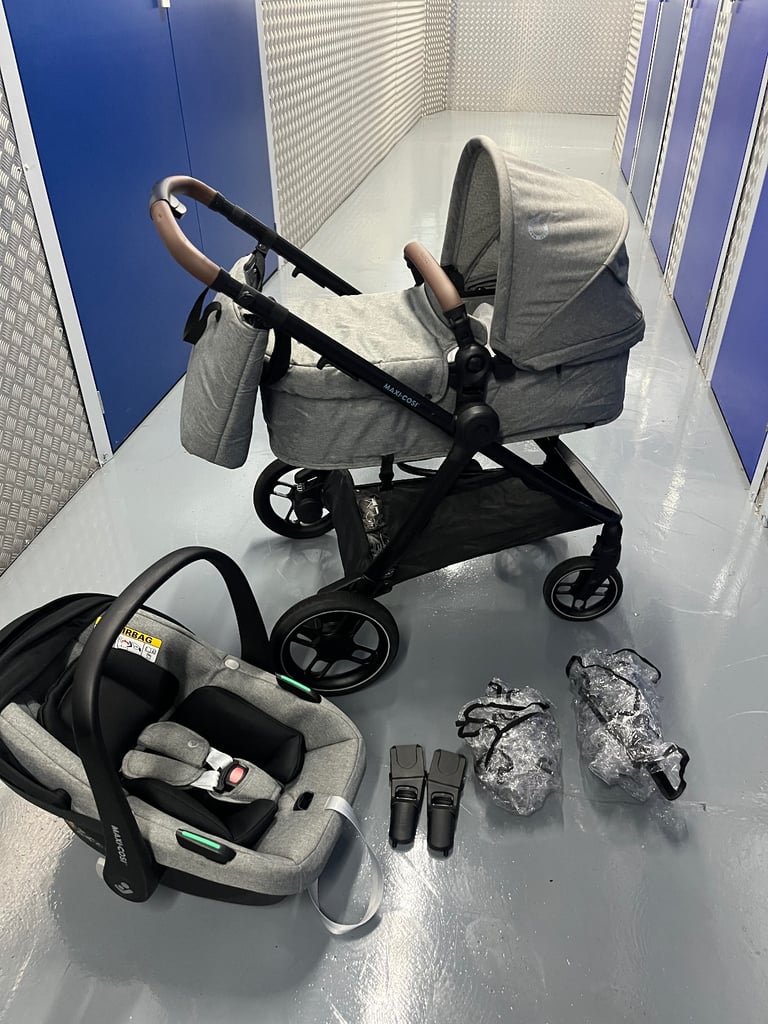 Maxi cosi travel system pram pushchair car seat 