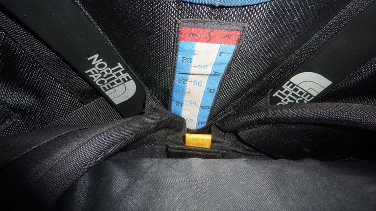 NORTH FACE Hiking Backpack Mule Bag Large Vigor BLACK BLUE Spacious Camping Excellent Back Pack!