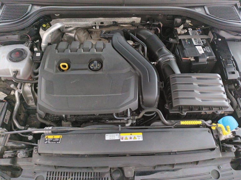 2022 Volkswagen Golf 1.5 TSI 150 Life 5dr HATCHBACK PETROL Manual