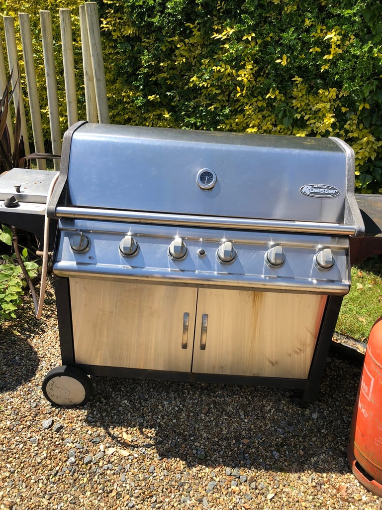 Aussie roaster bbqs. Stainless steel. 6 burner 4 burner. in Lowestoft Suffolk Gumtree