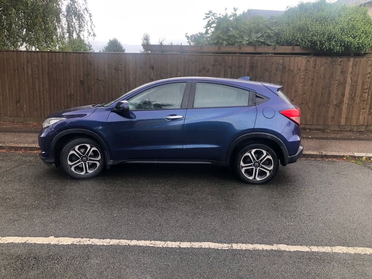 image for HONDA HR-V 1.6 iDTEC. 5 DOORS. MANUAL. BLUE. 78000 MILES. FULL 12 MONTHS MOT