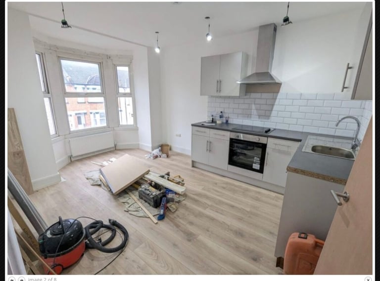 2 BEDROOM FLAT HEADSTONE ROAD HARROW HA1