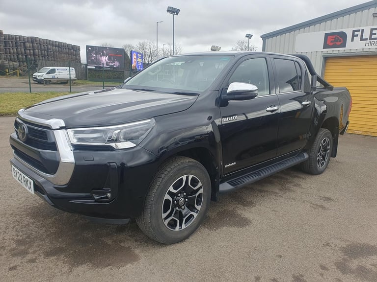 Toyota Hilux INVINCIBLE 4X4 204 BHP AUTO BLACK, EURO 6