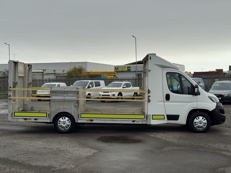 2021 Peugeot Boxer BLUEHDI 335 LOW LOADER / DROPSIDE / DROP &amp; GO / SPECIALIST VEHICLE - DIESE...