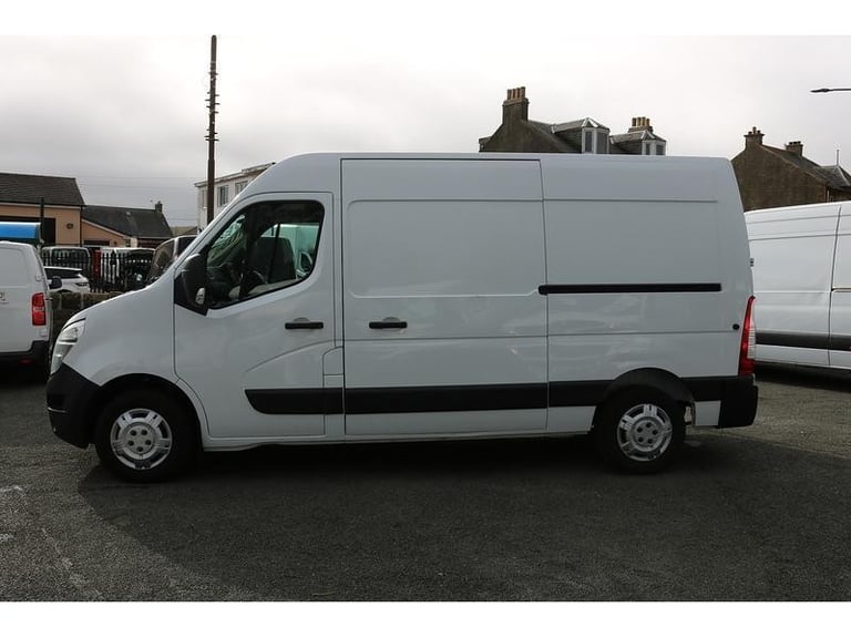 2023 NISSAN INTERSTAR MWB LOW MILES YEARS MOT SUPERB CONDITION ONE OWNER transit