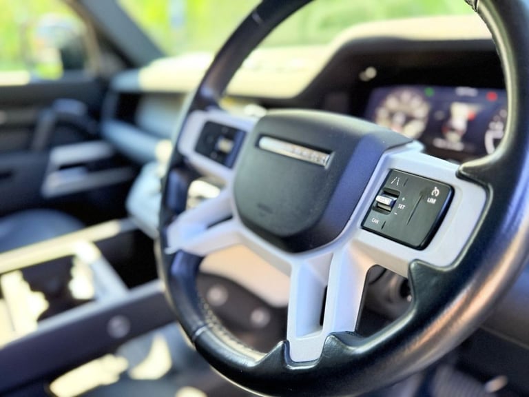 2020 Land Rover Defender 2.0 SD4 SE SUV 5dr Diesel Auto 4WD Euro 6 (s/s) (240 ps) ESTATE Diesel A...