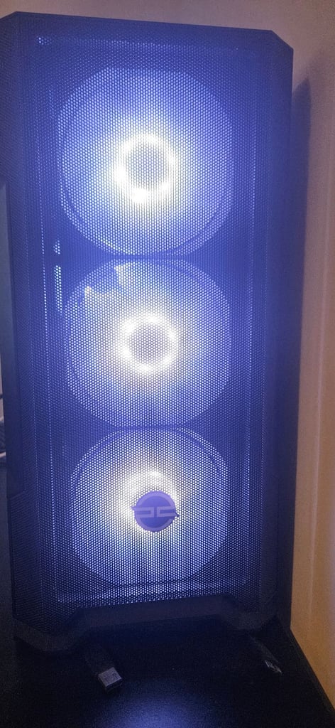 Gaming PC - AMD Ryzen 5, RTX 3050, 1 TB SSD