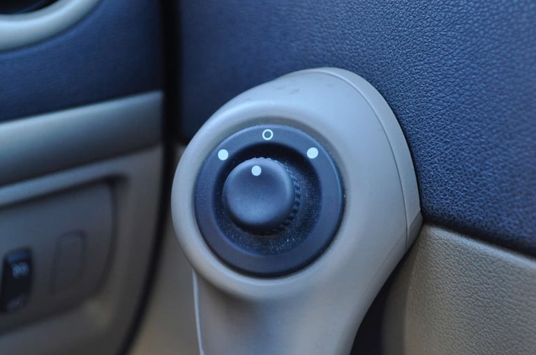 2007 Renault Clio 1.6 Clio Privilege Auto 5dr Hatchback Petrol Automatic