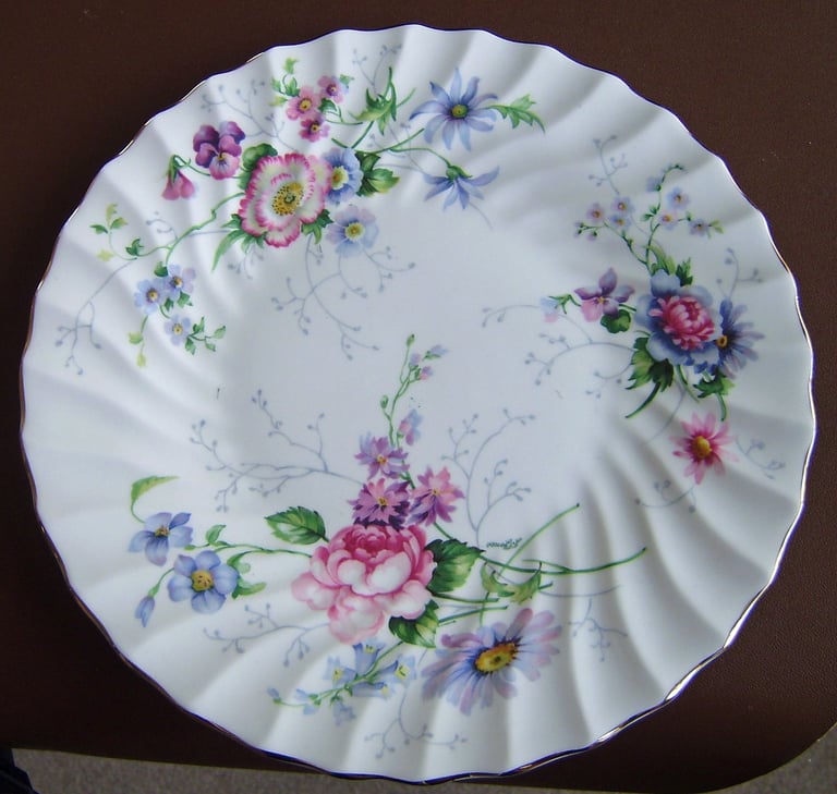 Crown Staffordshire Bone China cake plate/stand