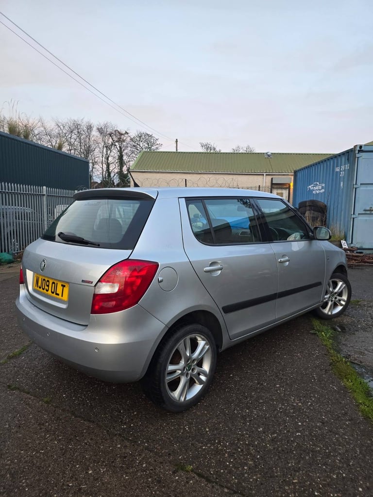 Skoda, FABIA, Hatchback, 2009, Manual, 1896 (cc), 5 doors