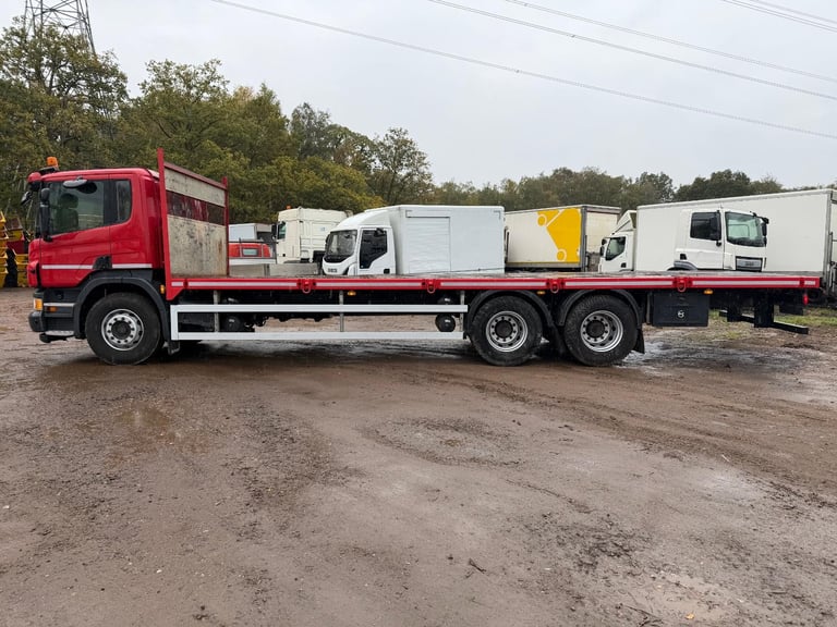 Scania P-SRS C-CLASS P320 2015 6x4 flat bed double drive 10 tyre 30ft flat bed