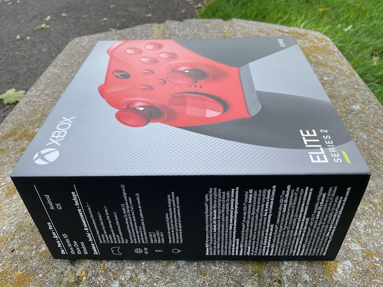 Microsoft White Xbox Series S 512GB Digital Console Bundle - New & Sealed.