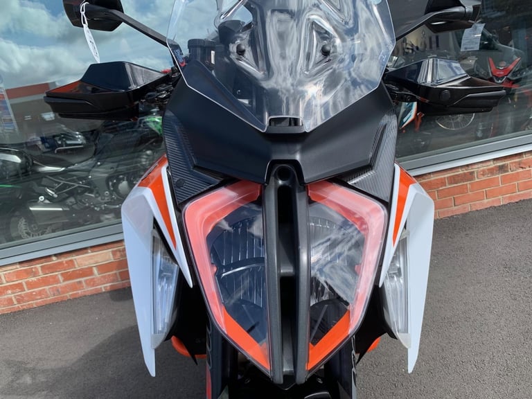 KTM 1290 SUPERDUKE GT - FULL KTM LUGGAGE - 2 YEAR WARRANTY