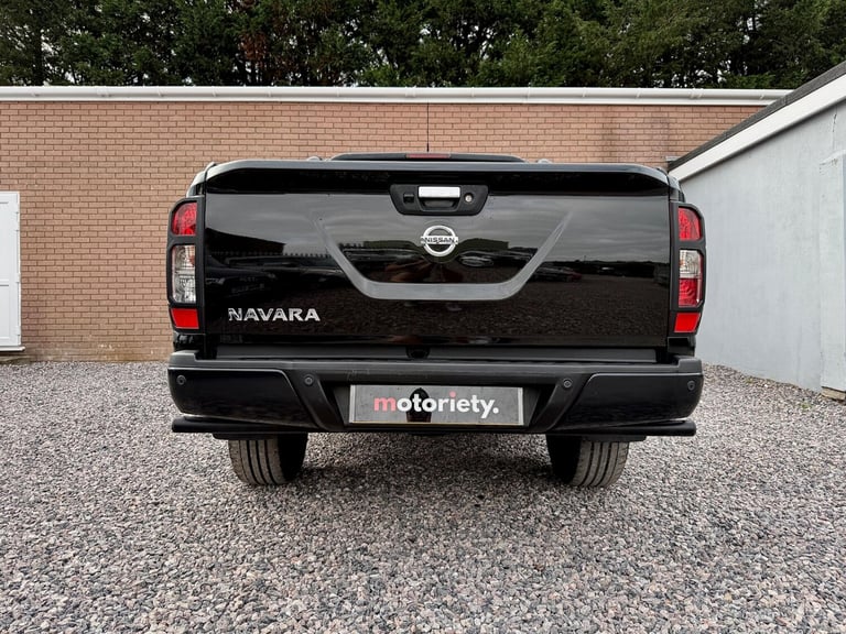 2020 Nissan Navara 2.3 dCi N-Guard Auto 4WD Euro 6 4dr PICK UP Diesel Automatic
