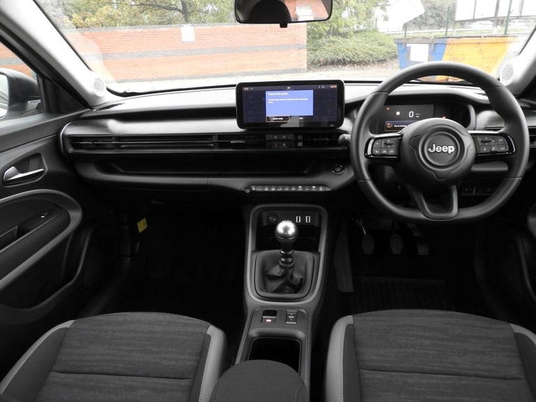 2025 Jeep Avenger Longitude 1.2 100hp Mt HATCHBACK Petrol Manual