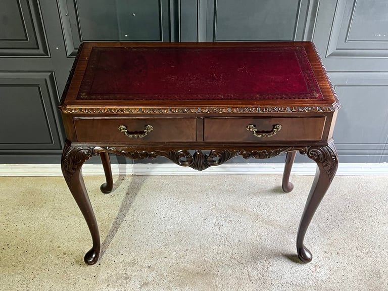 Antique STYLE  Mahogany Wood &  Leather Top  Console table / Writing Desk
