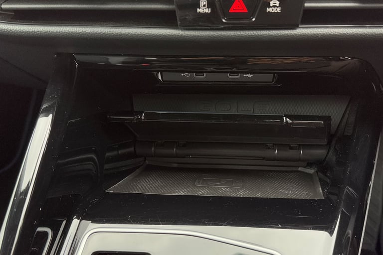 2023 Volkswagen Golf 2.0 TSI 320 R 4Motion 5dr DSG **REAR SIDE AIRBAGS, 19' ESTORIL BLACK A Hatch...