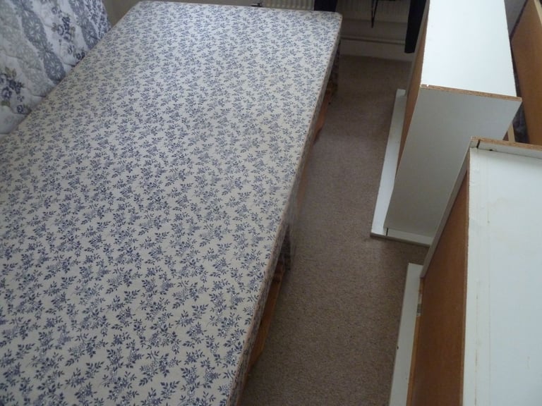 Divan base for single bed with 2 storage drawers (no mattress included)