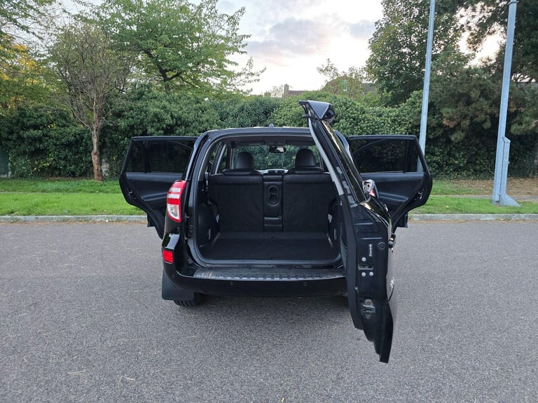 2010 Toyota RAV4 2.0 V-Matic XT-R SUV 5dr Petrol Multidrive S 4WD Euro 5 (158 ps) ESTATE Petrol A...