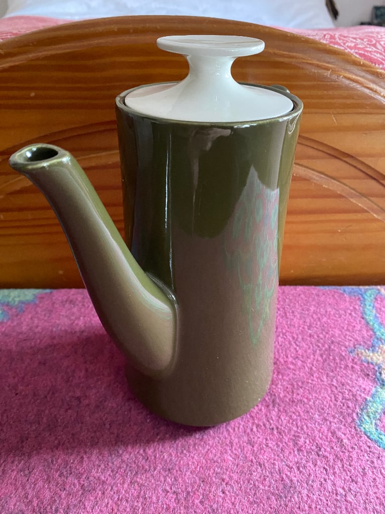 Beswick coffee pot 1958 pattern sage green