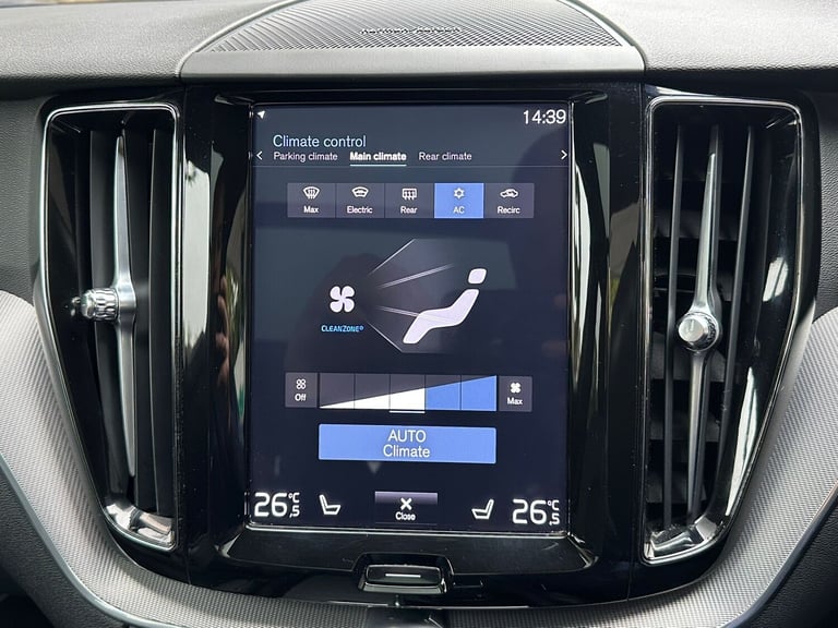 2019 Volvo XC60 2.0 B4D R DESIGN 5dr AWD Geartronic ESTATE Diesel Automatic