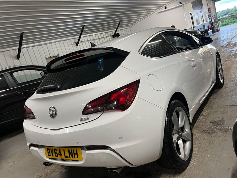  Vauxhall Astra GTC 2.0 CDTi BiTurbo Euro 5 (s/s) 3dr Diesel Manual