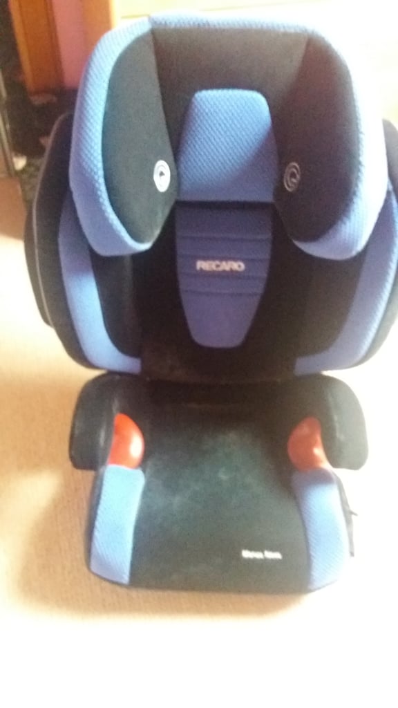 Recaro car seat with speakers 