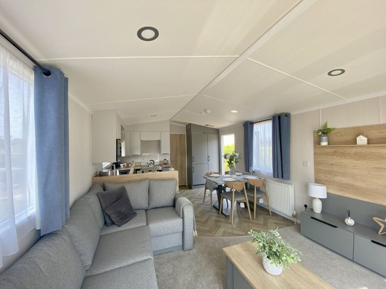 NEW holiday home situated at Abbots Salford, Evesham WR11 8UN