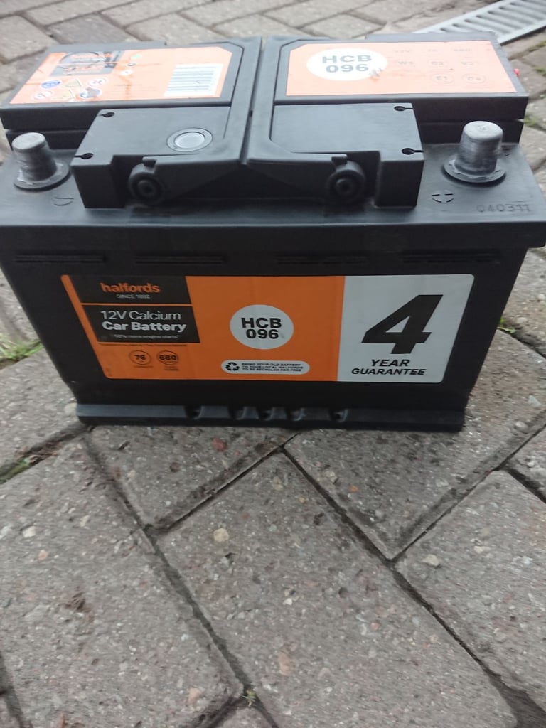 Like new car or van battery 12 76ah 680a