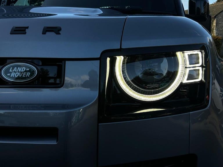 2023 Land Rover Defender 3.0 D250 Hard Top HSE Auto PANEL VAN DIESEL Automatic