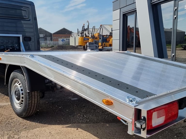 CRAFTER MOVANO ALUMINIUM RECOVERY TRUCK BODY BEAVERTAIL BODY CAR TRANSPORTER