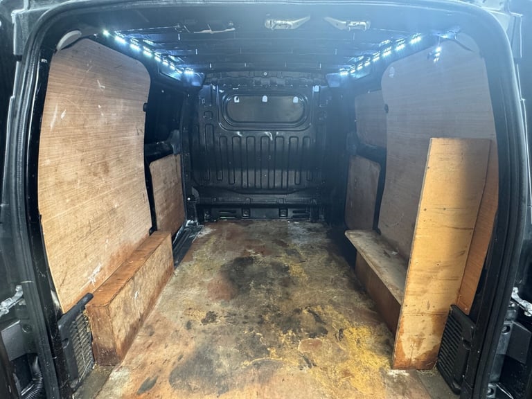 2016 Nissan NV200 1.5 dCi Acenta Van CAR DERIVED VAN Diesel Manual