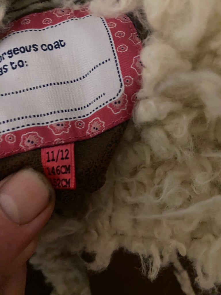 All new kids costs on see sizes on tag in photo 