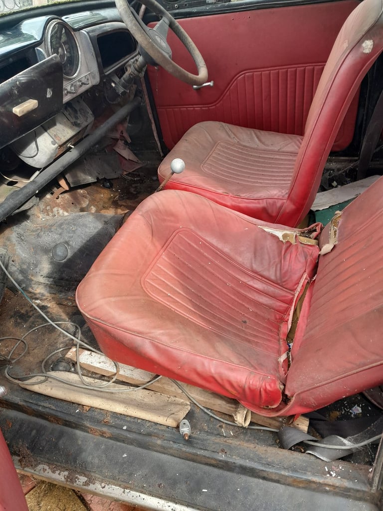 1967 Morris Minor. Black and Leather Red interior