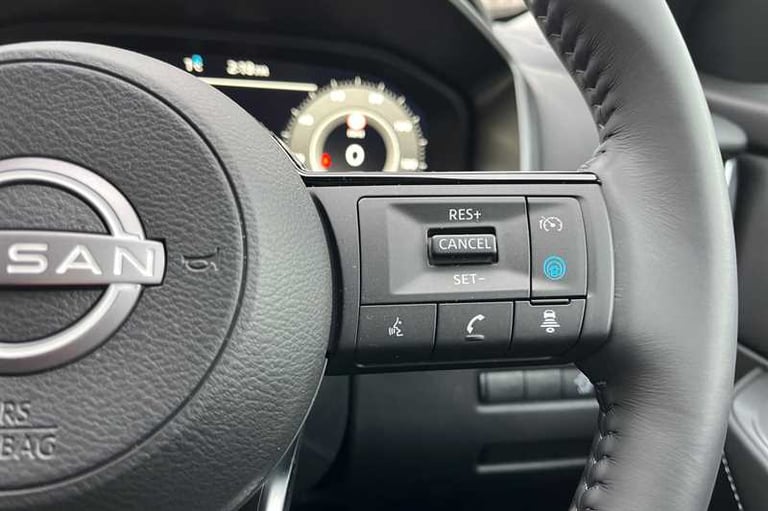 2024 Nissan Qashqai 1.3 DIG-T MH N-CONNECTA [GLASS ROOF] 5DR Hatchback Petrol Manual