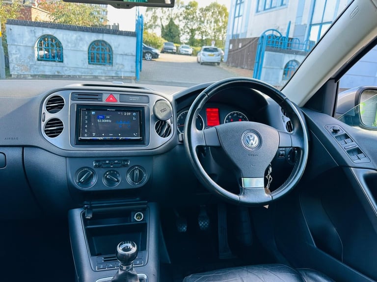 2009 Volkswagen Tiguan 2.0 TDI Sport 4WD Euro 4 5dr ESTATE Diesel Manual