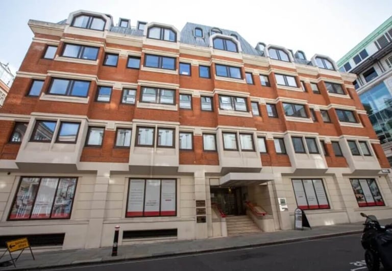 4 to 40 Person Private Office Suites to rent in *Blackfriars*, Central London EC4