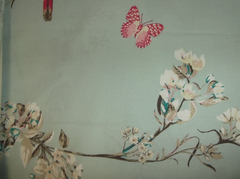 Dunelm 2 Beautiful Birds Double Duvet Covers and 6 Matching Pillowcases and Cushion Cover