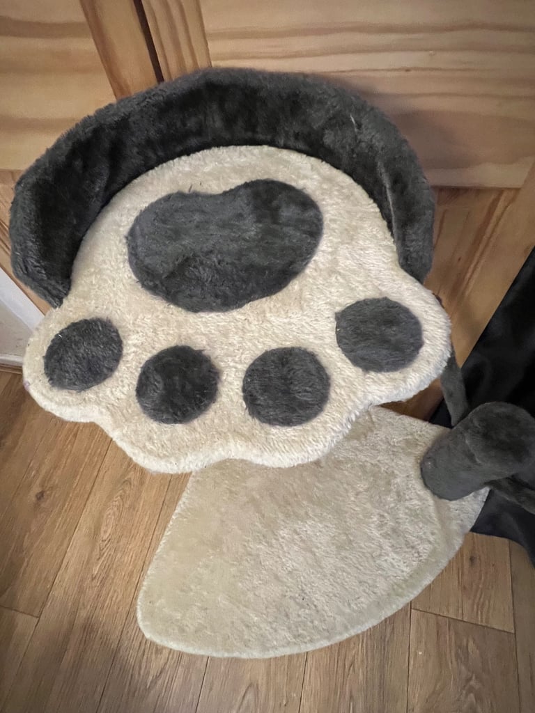 Cat tree tower with Scratching post