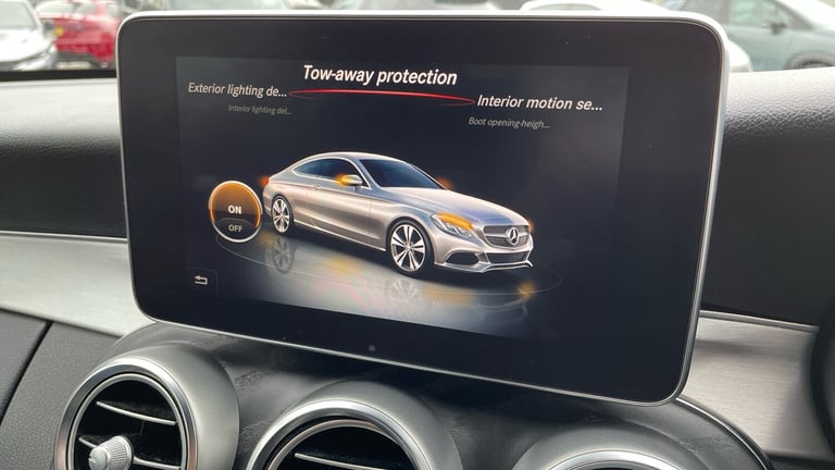 2018 Mercedes-Benz C-Class 2.1 C220d AMG Line (Premium Plus) Coupe 2dr Diesel G-Tronic+ Euro 6 (s...