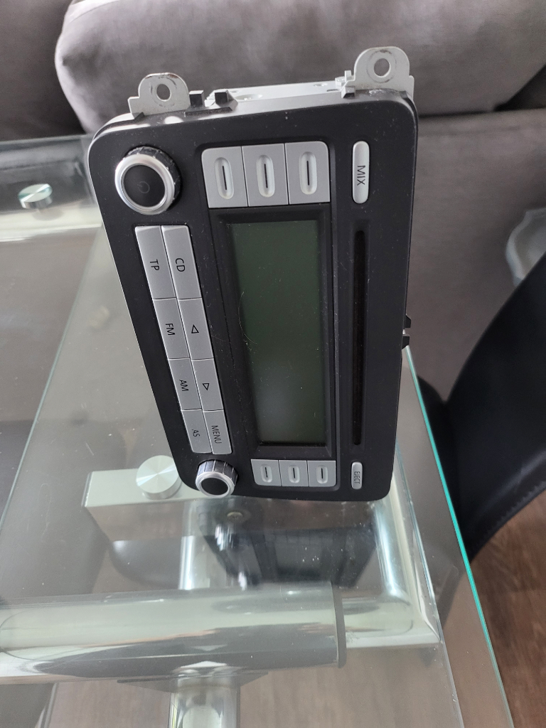 image for Very good condition  vw  radio cd player 