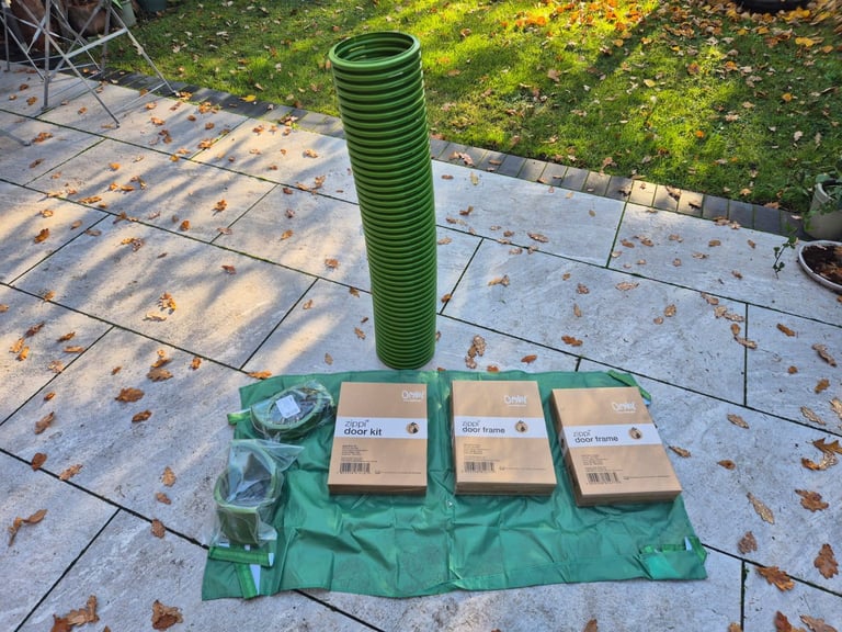 Zippi Tunnel Single with Hutch to Run Connection Kit