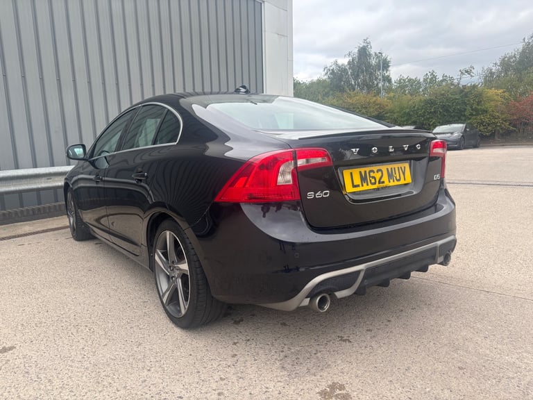VOLVO, S60 D5 R-DESIGN, FSH, 2 OWNERS. BEAUTIFUL Saloon, 2012, Manual, 2400 (cc), 4 doors.