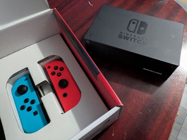 Nintendo switch,boxed