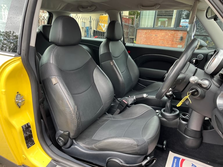 2004 MINI Hatch 1.6 Cooper 3dr HATCHBACK Petrol Manual