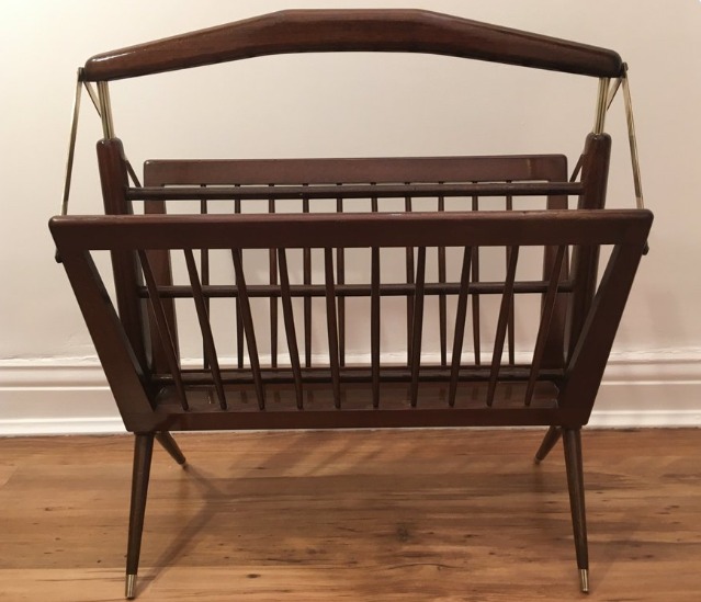 Magazine rack Mid Century modern/vintage/retro Italian designed by