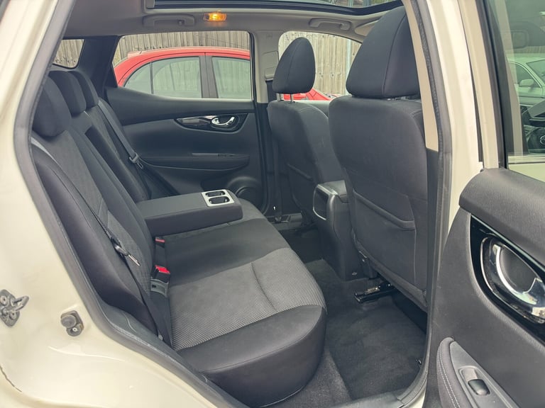 2017 Nissan Qashqai 1.2 DIG-T N-Connecta SUV 5dr Petrol XTRON 2WD Euro 6 (s/s)