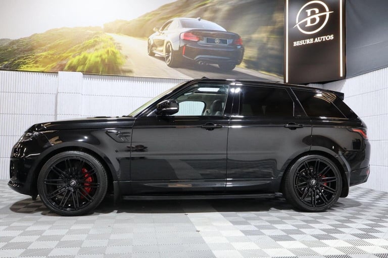LAND ROVER RANGE ROVER SPORT 3.0 D300 MHEV HSE Silver Auto 4WD Euro 6 (s/s) 5dr