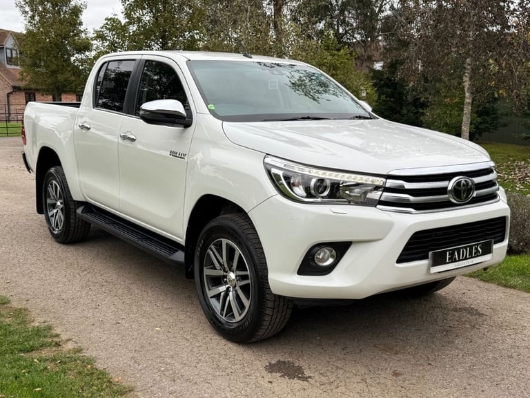 image for 2019 19 TOYOTA HI-LUX 2.4 D-4D INVINCIBLE PICKUP DOUBLE CAB 4DR DIESEL MANUAL 4W